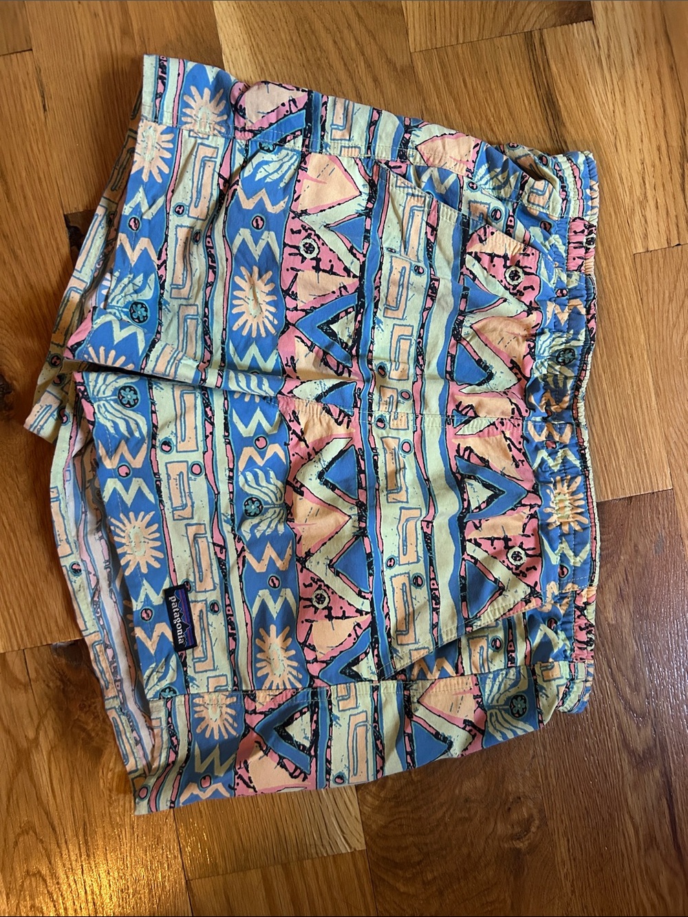 Patagonia 5” Baggies, size small